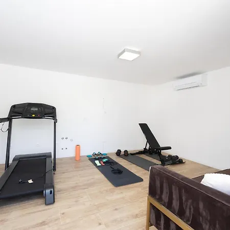 بيت للعطل Pet Friendly In سبليت