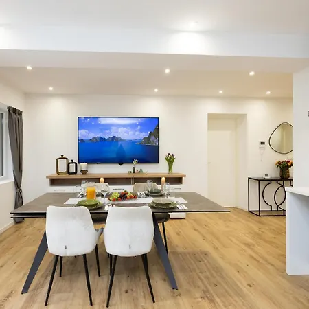 بيت للعطل Pet Friendly In سبليت