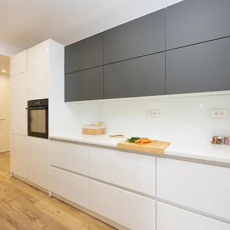 بيت للعطل Pet Friendly In *